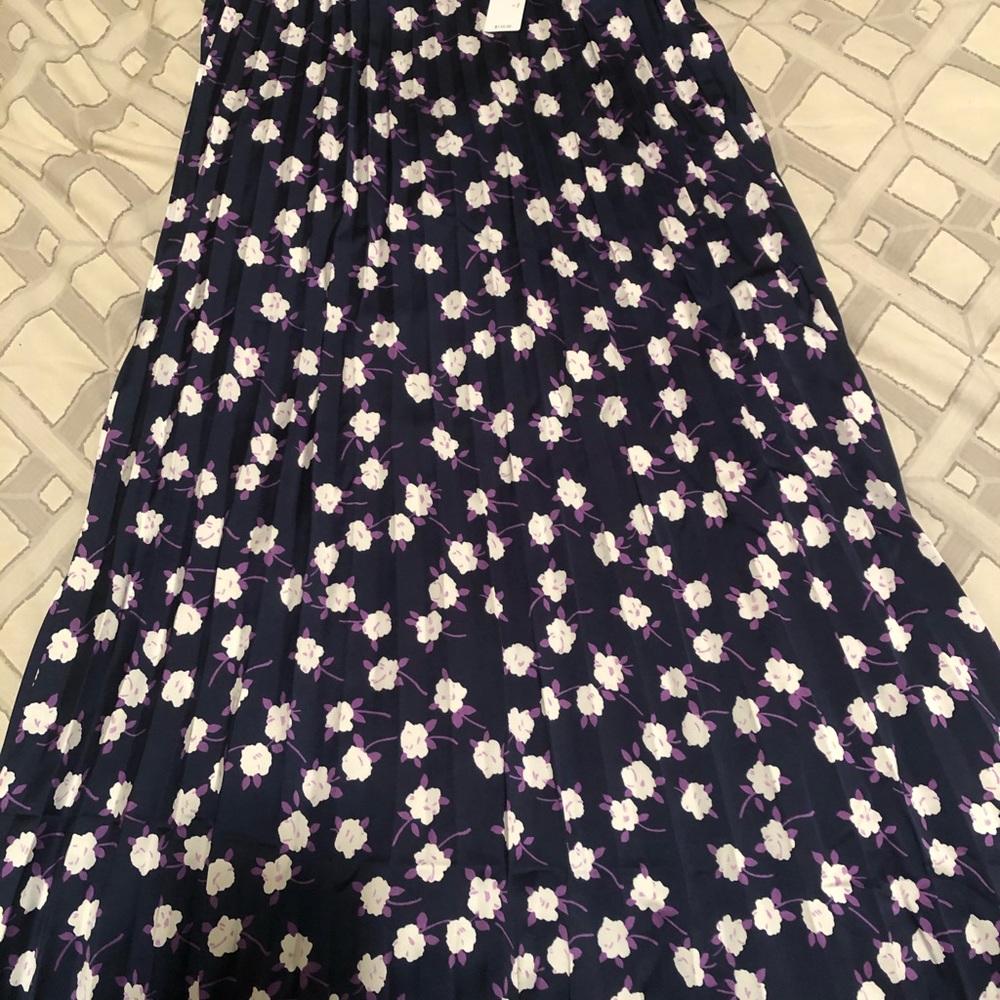 Pleated floral midi skirt